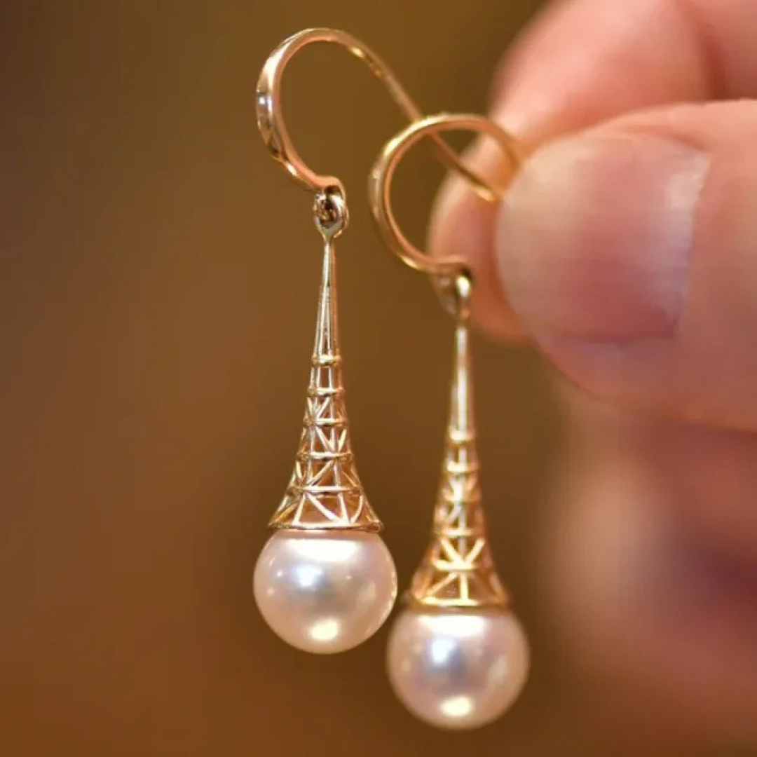 Orecchini senza tempo in oro con perla