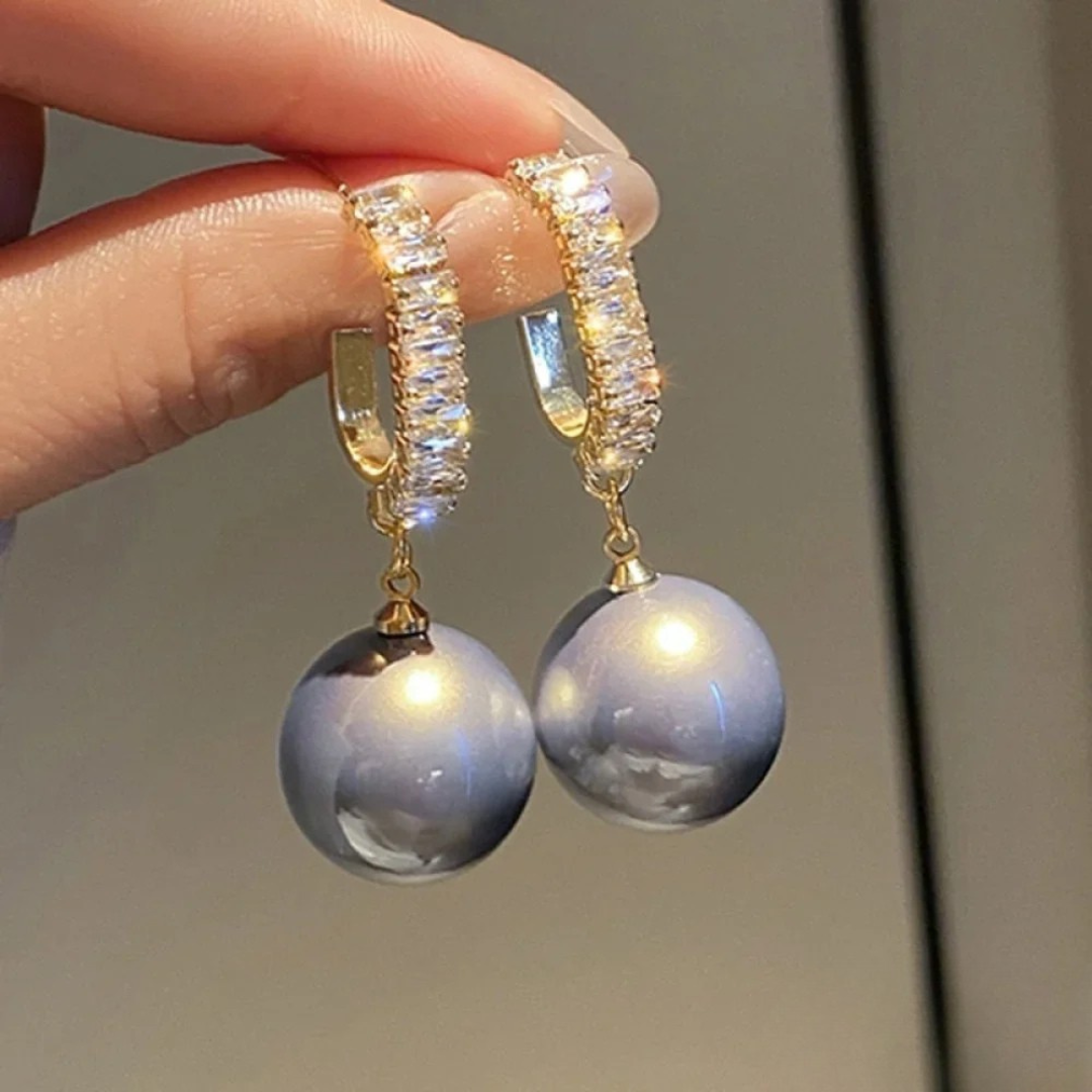 Orecchini chic con perla e zirconi