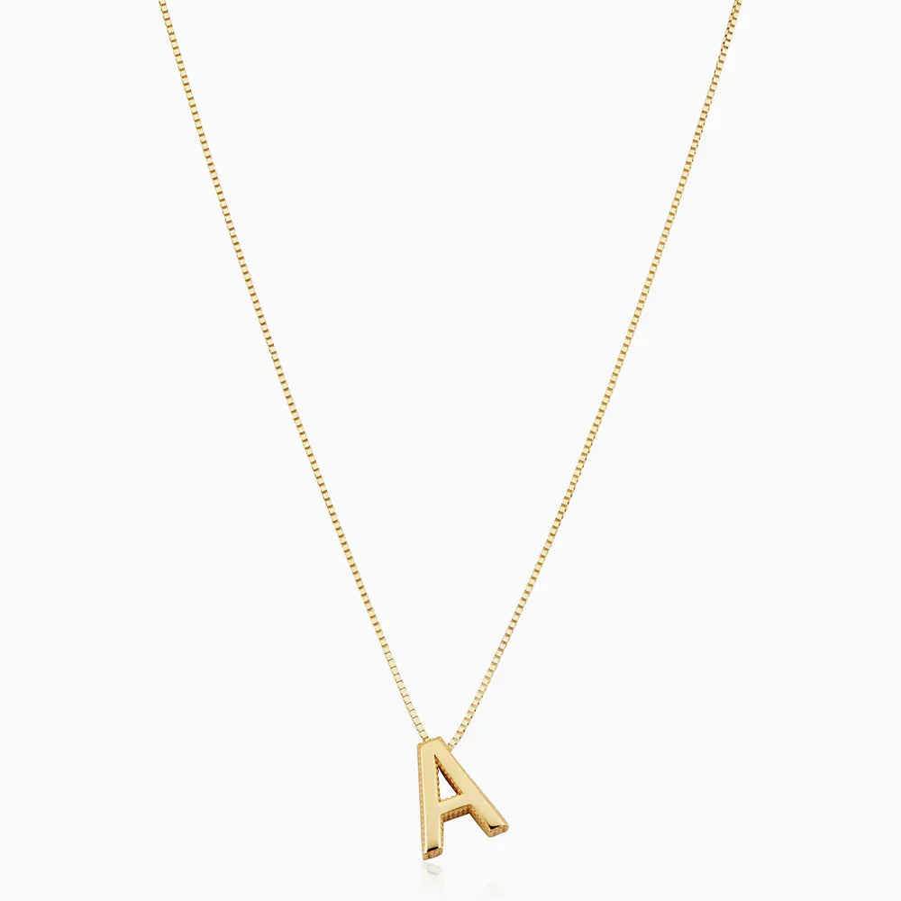 Collana con iniziale a lettera d’amore