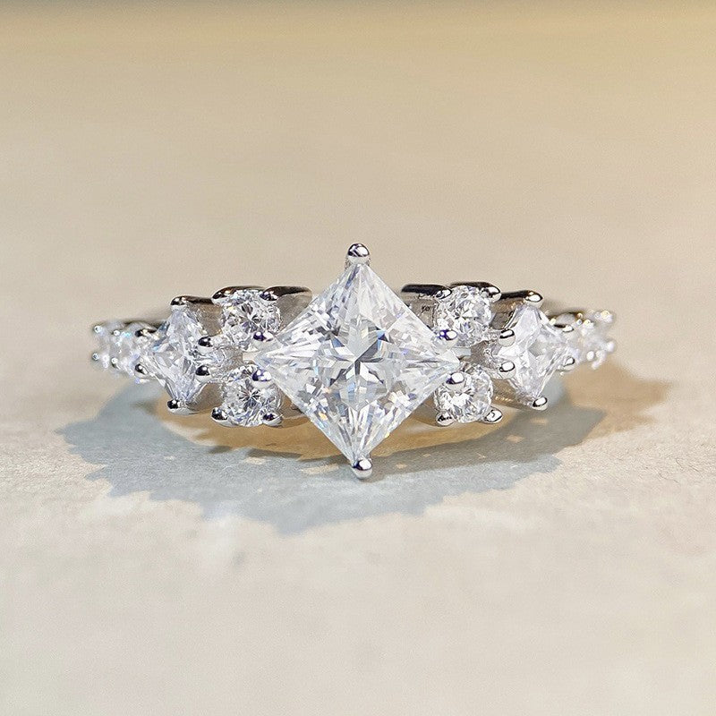 Cressida Lumere Ring | White Gold