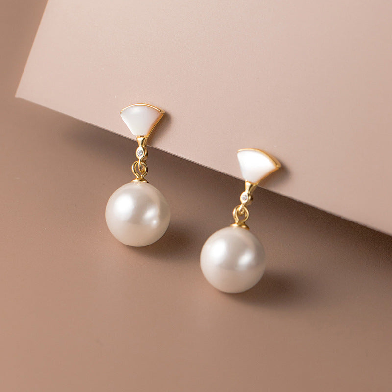 Orecchini chic in argento con perla