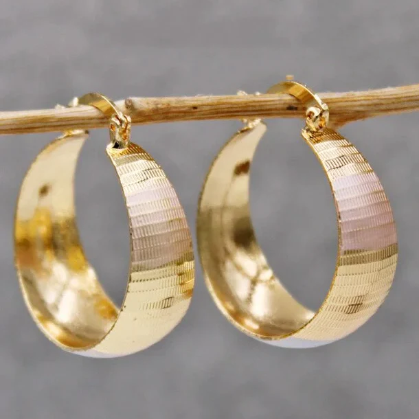 Orecchini sofisticati di lusso in oro