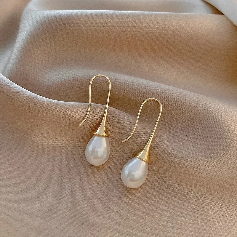 Orecchini Classici con Perla Helena