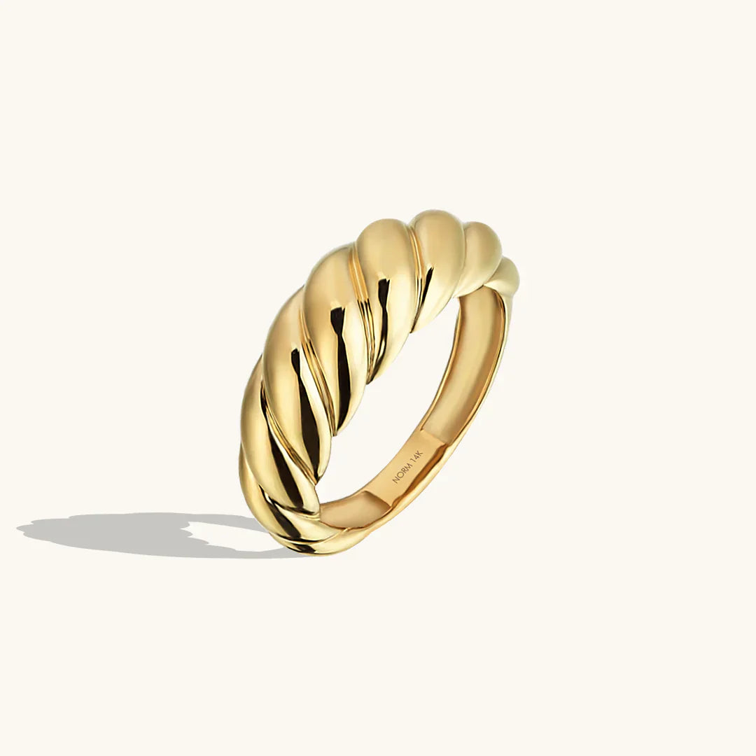 Croissant Ring | White Gold