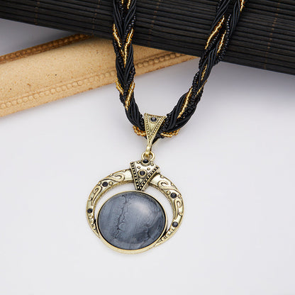 Collana con ciondolo boho