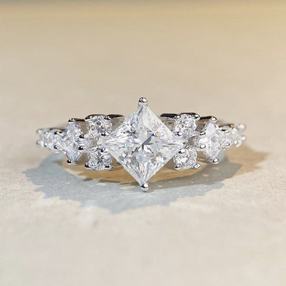 Cressida Lumere Ring | White Gold