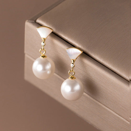 Orecchini chic in argento con perla
