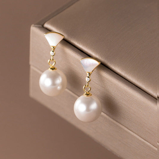 Orecchini chic in argento con perla