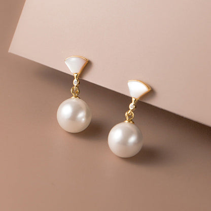 Orecchini chic in argento con perla