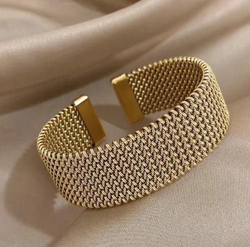 Bracciale elegante a maglia intrecciata con design aperto