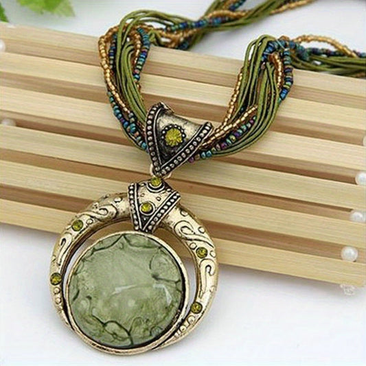 Collana con ciondolo boho