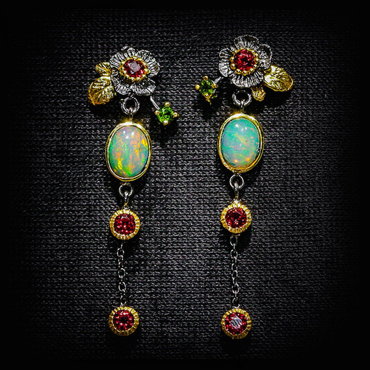 Orecchini boho con opale e zirconi rossi