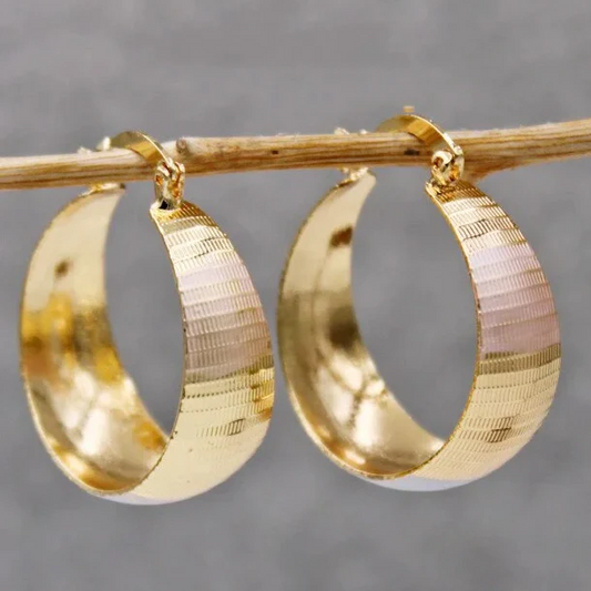 Orecchini sofisticati di lusso in oro