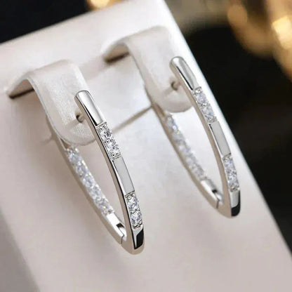 Orecchini sofisticati con pietre di zirconia