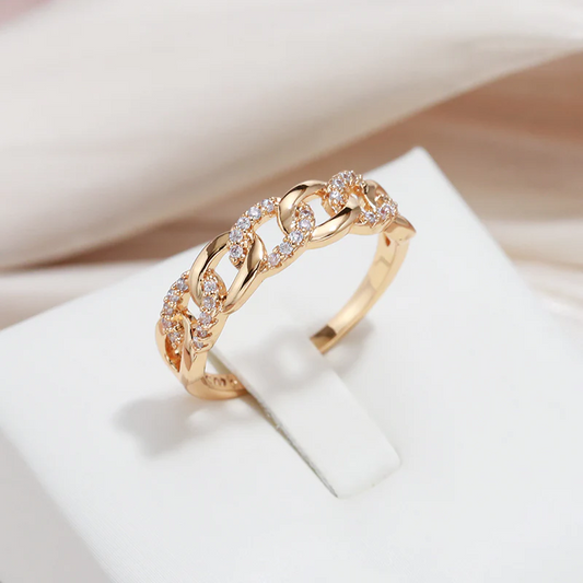 Anello chic con maglia in oro