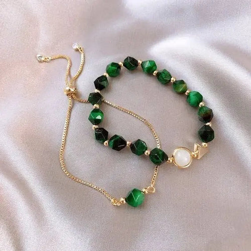 Set elegante di bracciali verdi