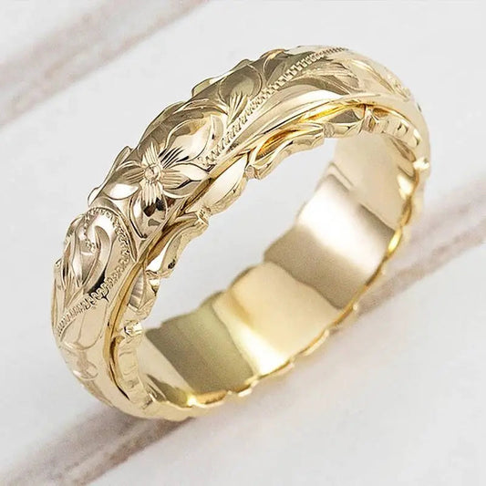 Anello floreale in oro ispirato all’antico