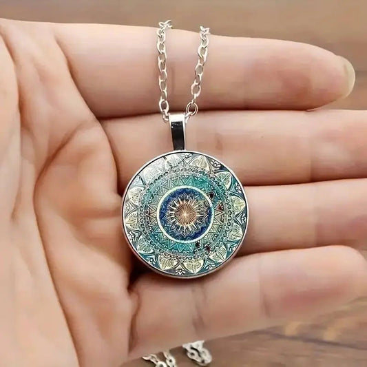 Collana elegante con mandala rotondo blu
