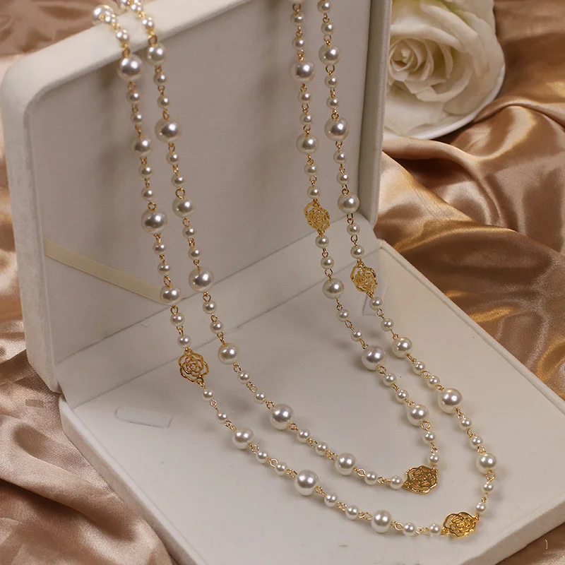 Collana elegante in oro con perla